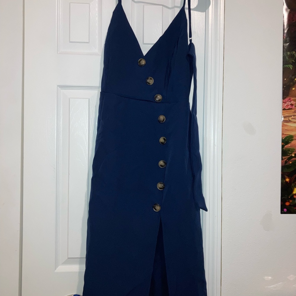 blue dress